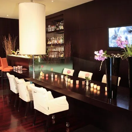 Starhotels Excelsior Болонья