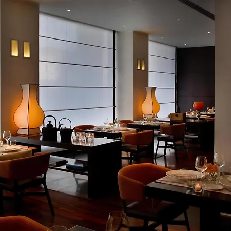 Готель Starhotels Excelsior Болонья