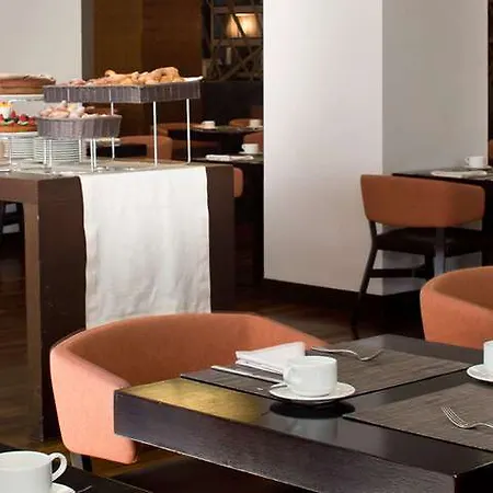 Готель Starhotels Excelsior 4*